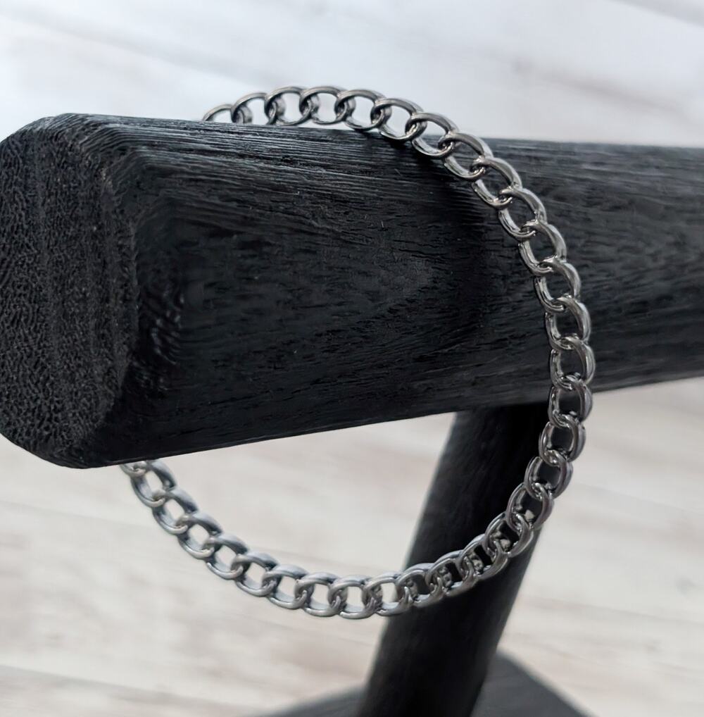 Vintage Bracelet Gray Chain Design - Solid Bracelet